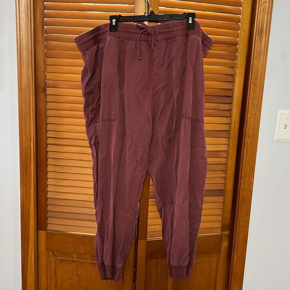 Gap joggers